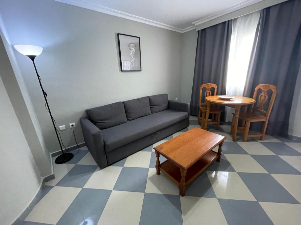 Apartamentos Nina De Oro Torremolinos Dış mekan fotoğraf