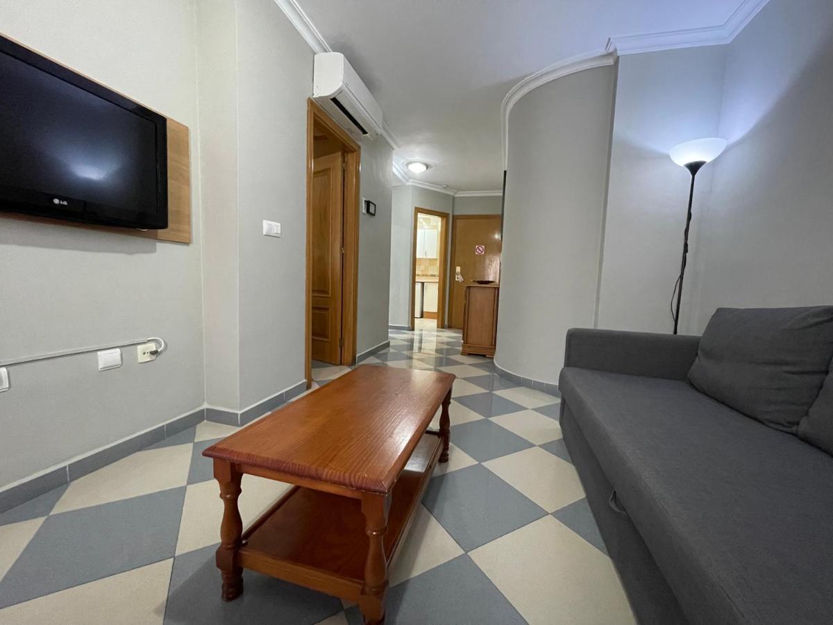 Apartamentos Nina De Oro Torremolinos Dış mekan fotoğraf
