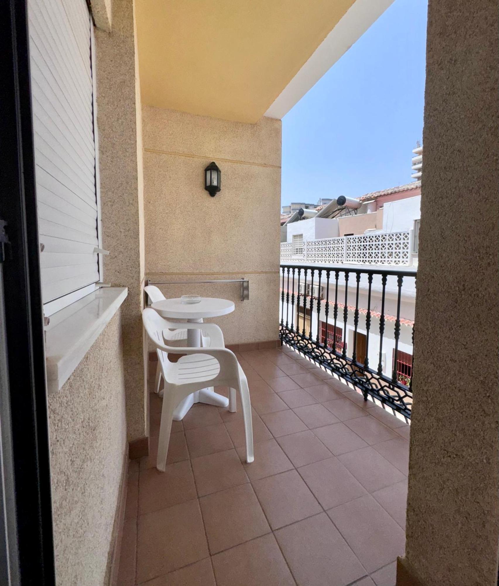 Apartamentos Nina De Oro Torremolinos Dış mekan fotoğraf