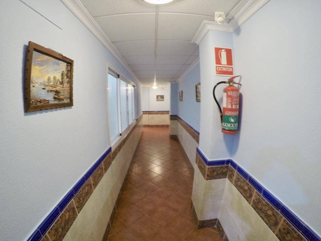 Apartamentos Nina De Oro Torremolinos Dış mekan fotoğraf