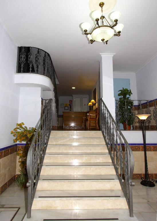 Apartamentos Nina De Oro Torremolinos Dış mekan fotoğraf